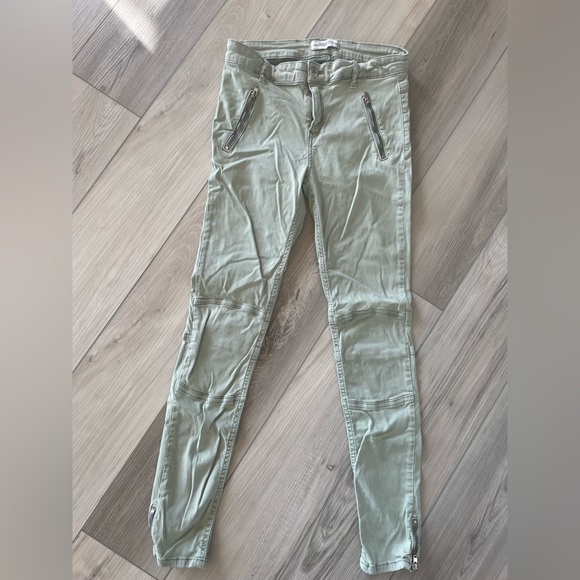 Jeans - Picture 3 of 4